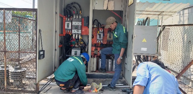 Kết nối hệ thống điện