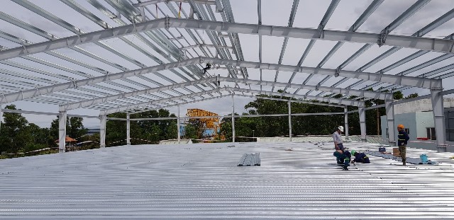 Lắp đặt kết cấu thép