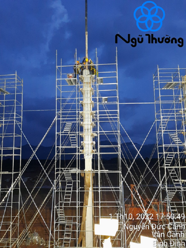 Thi công cột cao 12m