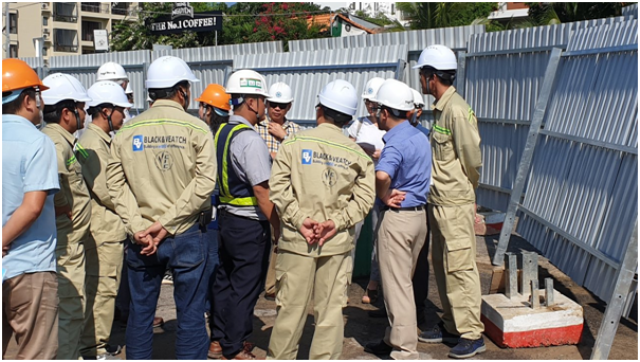 Nhà thầu báo cáo tình hình thi công