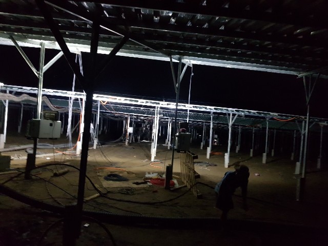 Thời gian ngắn nên phải thi công vào ban đêm